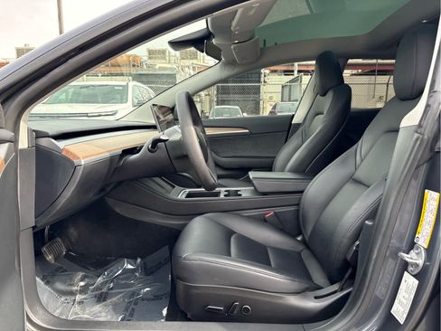 Used 2023 Tesla Model 3 Standard Range image 15