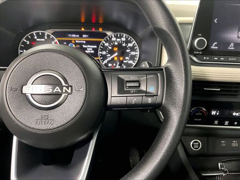 Used 2023 Nissan Rogue SV image 23