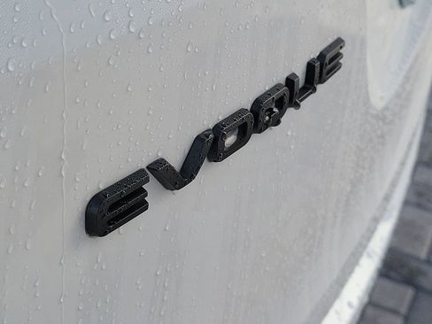 New 2026 Land Rover Range Rover Evoque Dynamic SE AWD/4WD image 10
