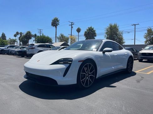 Used 2023 Porsche Taycan RWD image 5