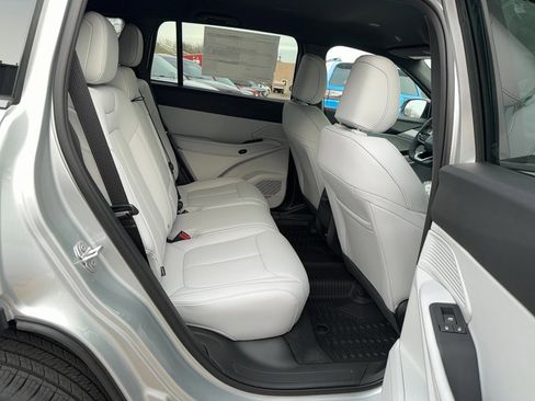 New 2026 Jeep Cherokee Limited AWD/4WD image 21