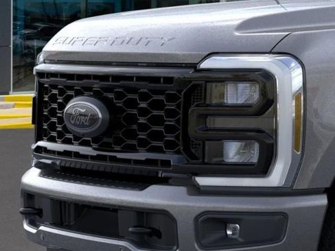 New 2026 Ford F350 Lariat w/ Black Appearance Package image 17