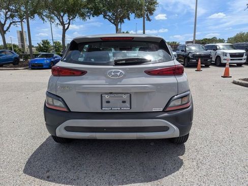 Used 2022 Hyundai Kona SE FWD image 7