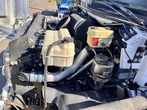 Used 2007 Chevrolet Kodiak C4500 2WD Regular Cab image 22