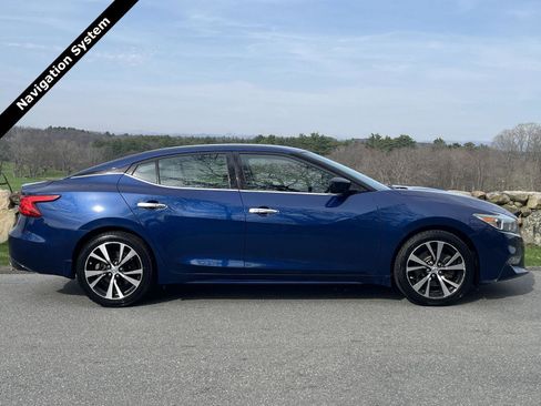 Used 2018 Nissan Maxima 3.5 S image 2