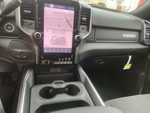New 2026 RAM 2500 Big Horn AWD/4WD image 22