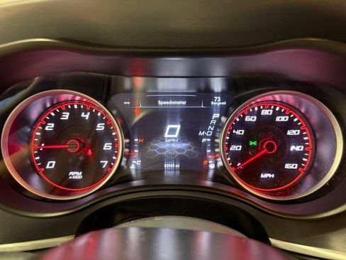 Used 2019 Dodge Charger SXT RWD image 13