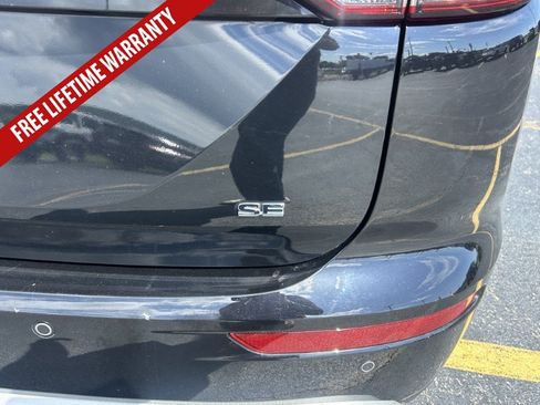 Used 2022 Mitsubishi Outlander SE AWD/4WD image 16