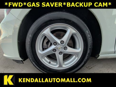 Used 2018 Chevrolet Malibu LS image 14