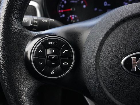 Used 2020 Kia Soul LX FWD image 35