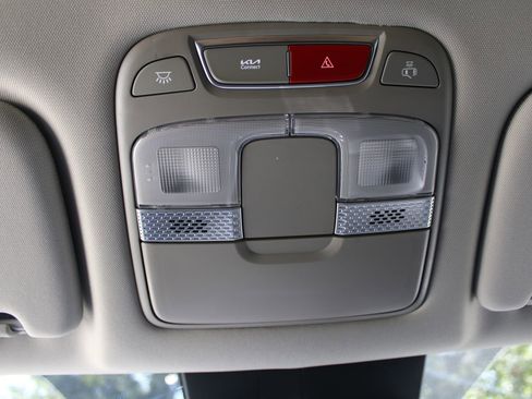 New 2025 Kia Telluride S image 46