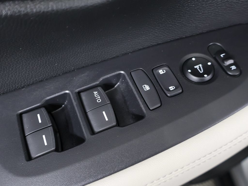 Used 2024 Honda HR-V LX image 32