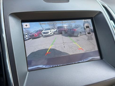 Used 2018 Ford Edge Titanium w/ Equipment Group 302A AWD/4WD image 31