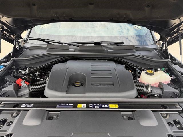 New 2027 Land Rover Range Rover Sport SE AWD/4WD image 19