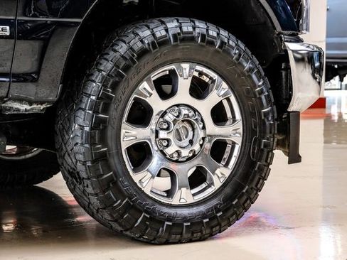 Used 2021 Ford F250 Lariat w/ Chrome Package image 43