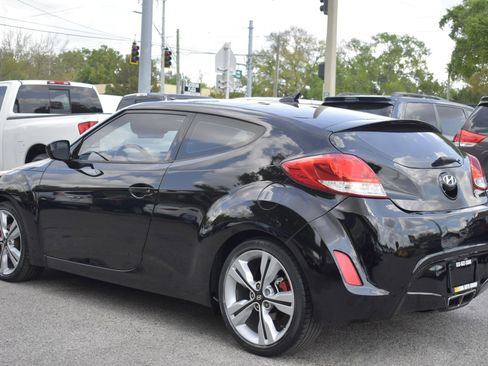 Used 2016 Hyundai Veloster w/ Option Group 02 image 5