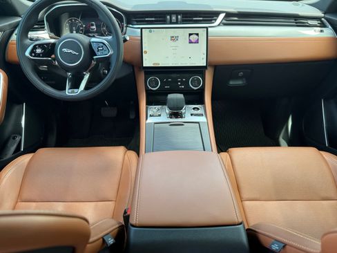 Used 2025 Jaguar F-PACE R-Dynamic S AWD/4WD image 13