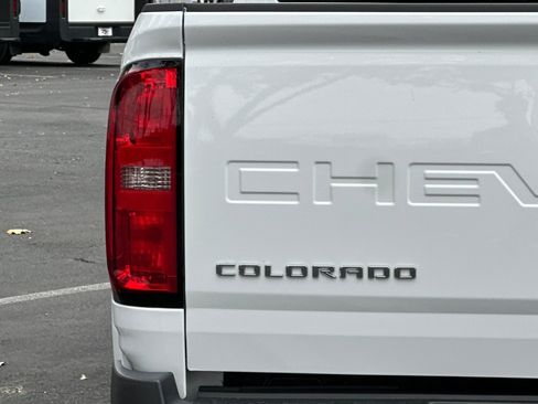 Used 2022 Chevrolet Colorado LT w/ Safety Package image 44