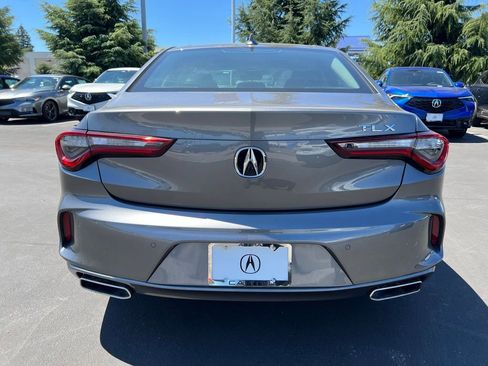 Used 2025 Acura TLX w/ Technology Package FWD image 9