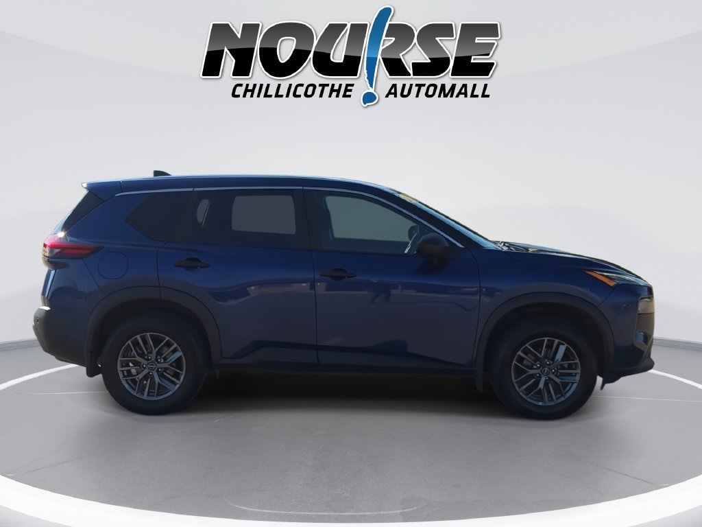 Used 2023 Nissan Rogue S AWD/4WD image 9