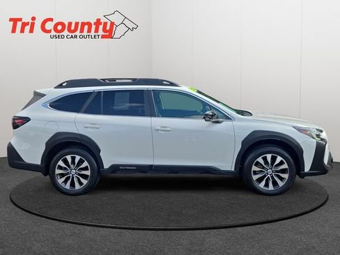 Used 2023 Subaru Outback Limited XT AWD/4WD image 9