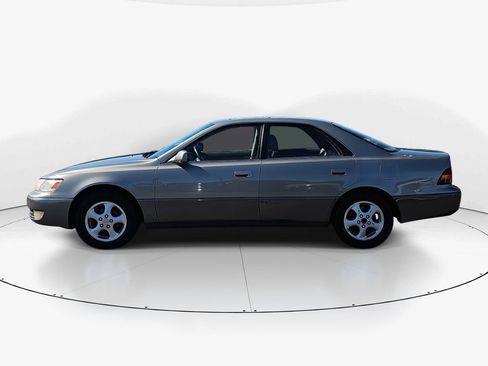 Used 1998 Lexus ES 330 image 9