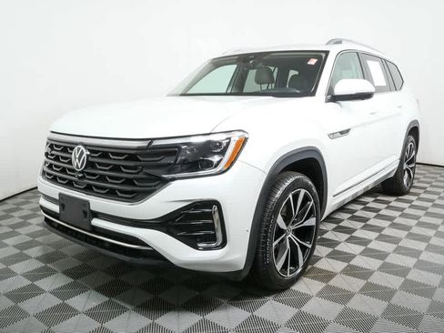 Used 2024 Volkswagen Atlas SEL Premium R-Line AWD/4WD image 39