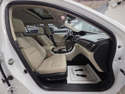Used 2016 Honda Accord EX-L image 25