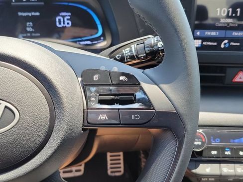 New 2026 Hyundai Elantra SEL Sport FWD image 8