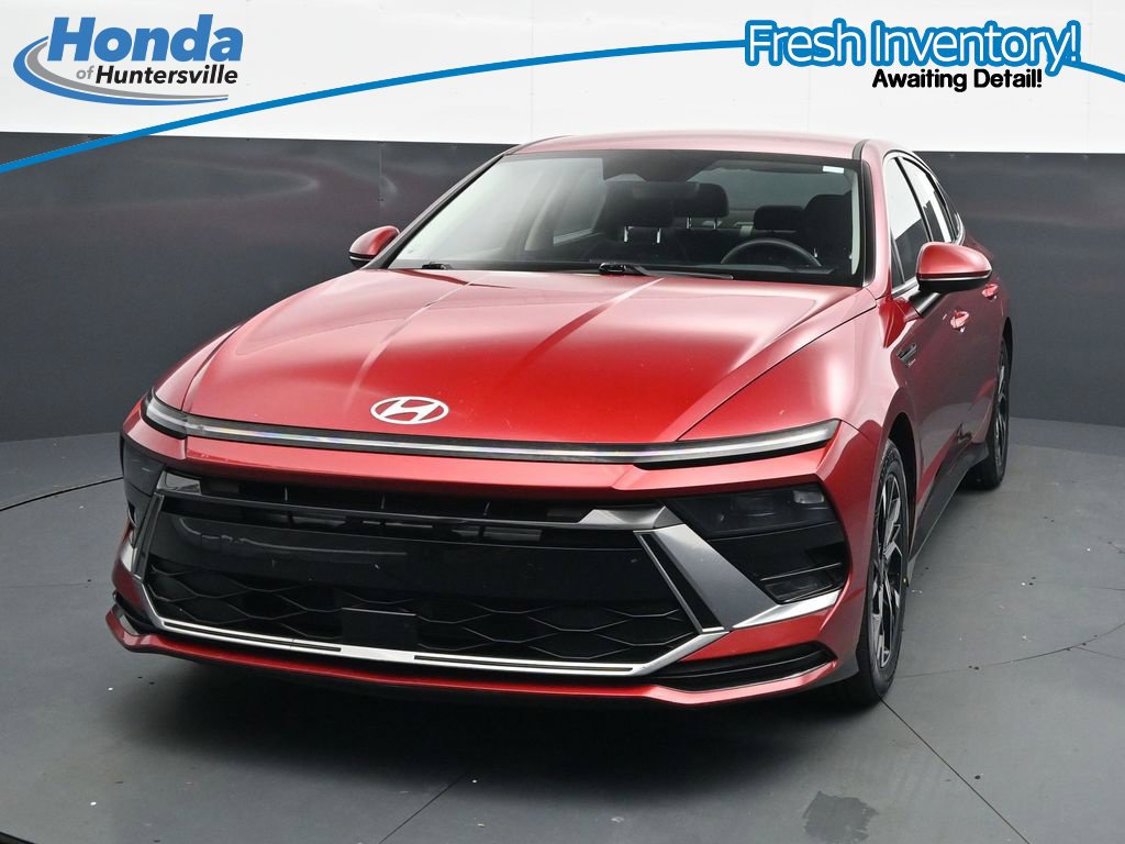 Used 2025 Hyundai Sonata SEL FWD image 3