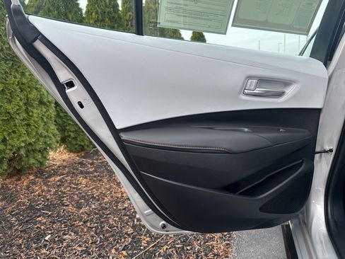 Certified 2024 Toyota Corolla SE image 9