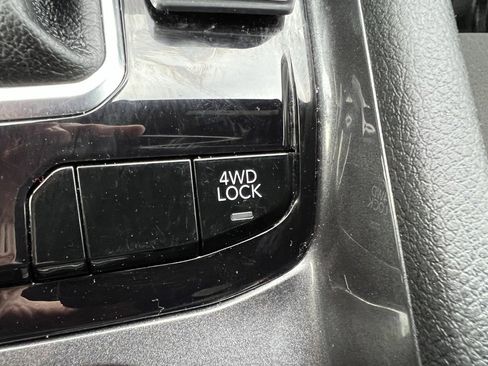 Used 2023 Jeep Compass Sport image 36