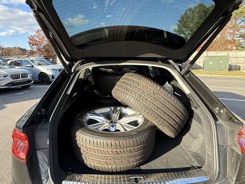 Used 2022 Audi Q8 Prestige image 13