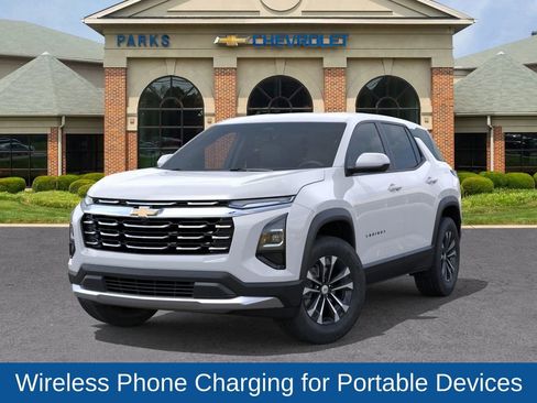 New 2026 Chevrolet Equinox LT w/ Convenience Package II image 7