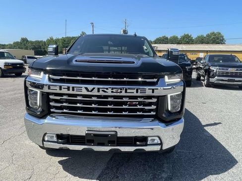 Used 2022 Chevrolet Silverado 2500 LTZ w/ LTZ Premium Package AWD/4WD image 10