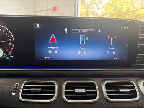 New 2026 Mercedes-Benz GLE 450e 4MATIC image 33