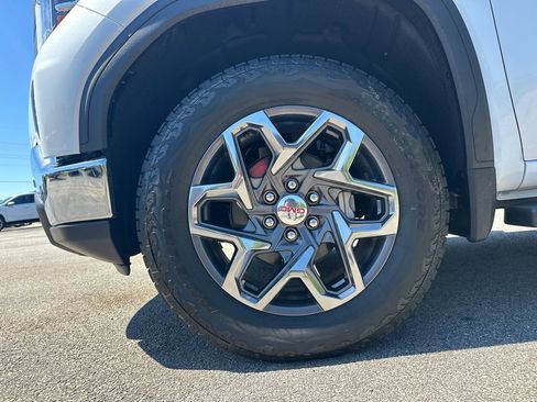 New 2026 GMC Sierra 1500 SLT w/ SLT Premium Plus Package AWD/4WD image 12