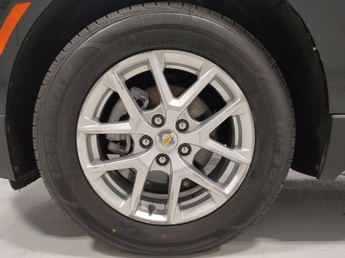 Used 2022 Chevrolet Equinox LS image 31