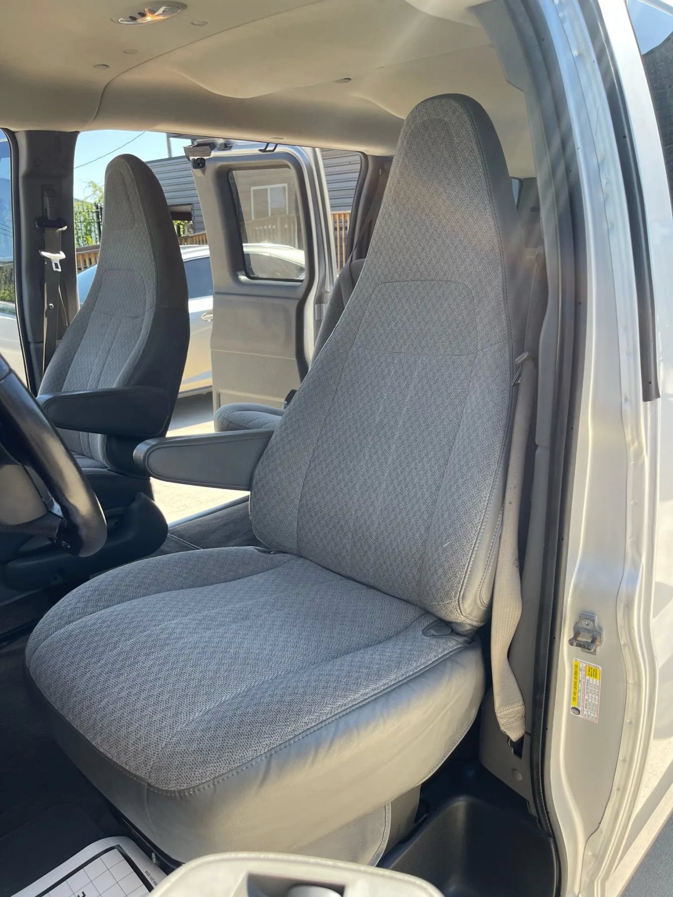 Used 2016 Chevrolet Express 2500 LS RWD image 24