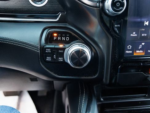 Used 2022 RAM 1500 Limited w/ Body Color Bumper Group image 23