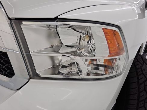 Used 2019 RAM 1500 Classic SLT RWD image 35