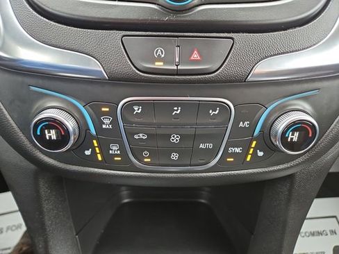 Used 2024 Chevrolet Equinox LT image 24