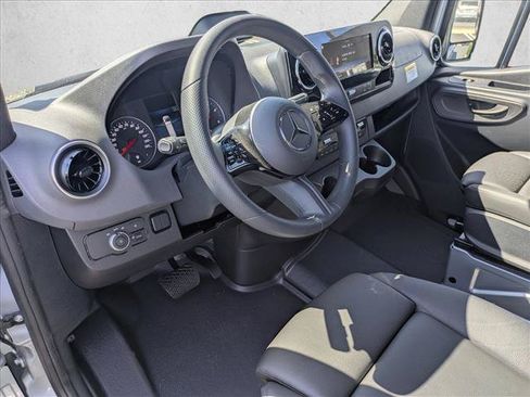 New 2025 Mercedes-Benz Sprinter 2500 image 3