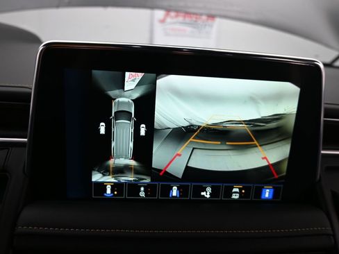 Used 2024 Chevrolet Tahoe Premier image 25