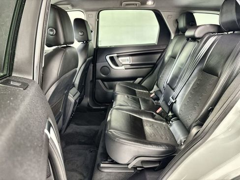 Used 2018 Land Rover Discovery Sport SE AWD/4WD image 23