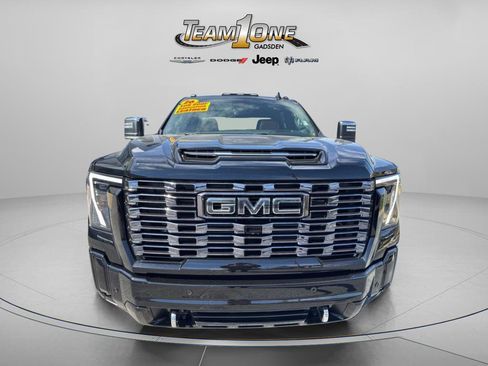 Used 2026 GMC Sierra 2500 Denali Ultimate w/ Max Trailering Package image 3