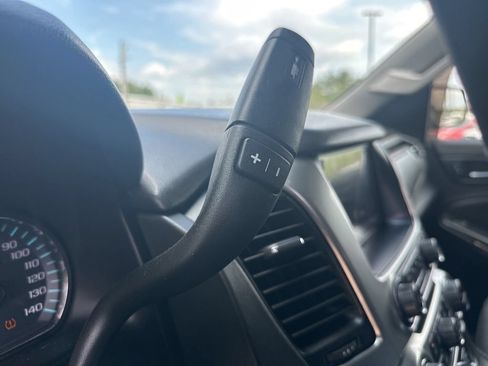 Used 2019 Chevrolet Tahoe LS AWD/4WD image 32