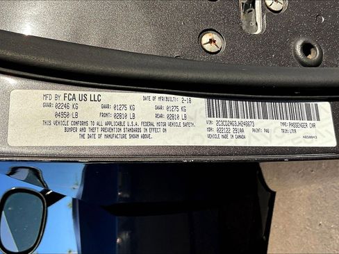 Used 2018 Dodge Challenger SXT image 31