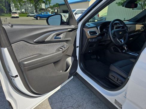 Used 2021 Chevrolet TrailBlazer ACTIV w/ Convenience Package AWD/4WD image 16