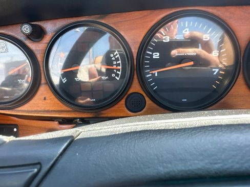 Used 1990 Porsche 911 Carrera RWD image 37